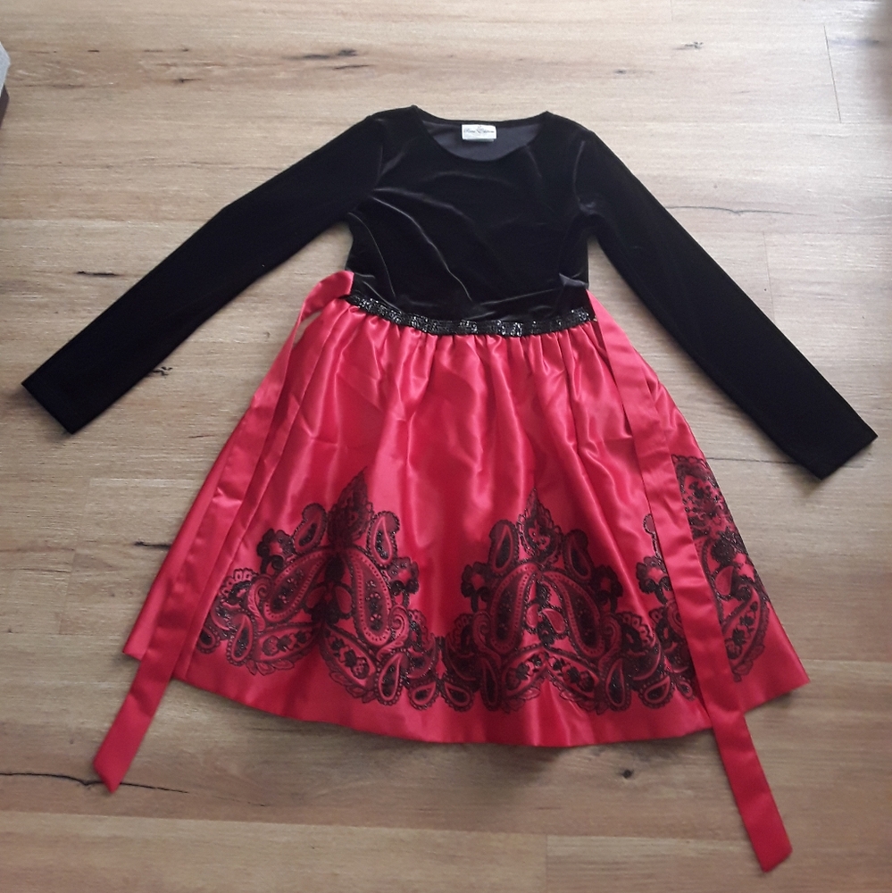 Rare Editions brand,  Beautiful girls size 14 dress, Red black color
